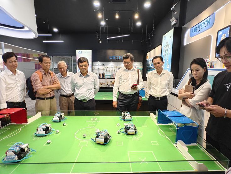 Hội thảo “AI Edu Tour 2025 - Kết nối Trí tuệ nhân tạo và Giáo dục tương lai”