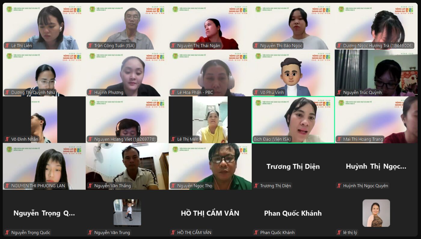 Khai giảng chương trình Nâng cao năng lực giảng dạy STEM dành cho giáo viên